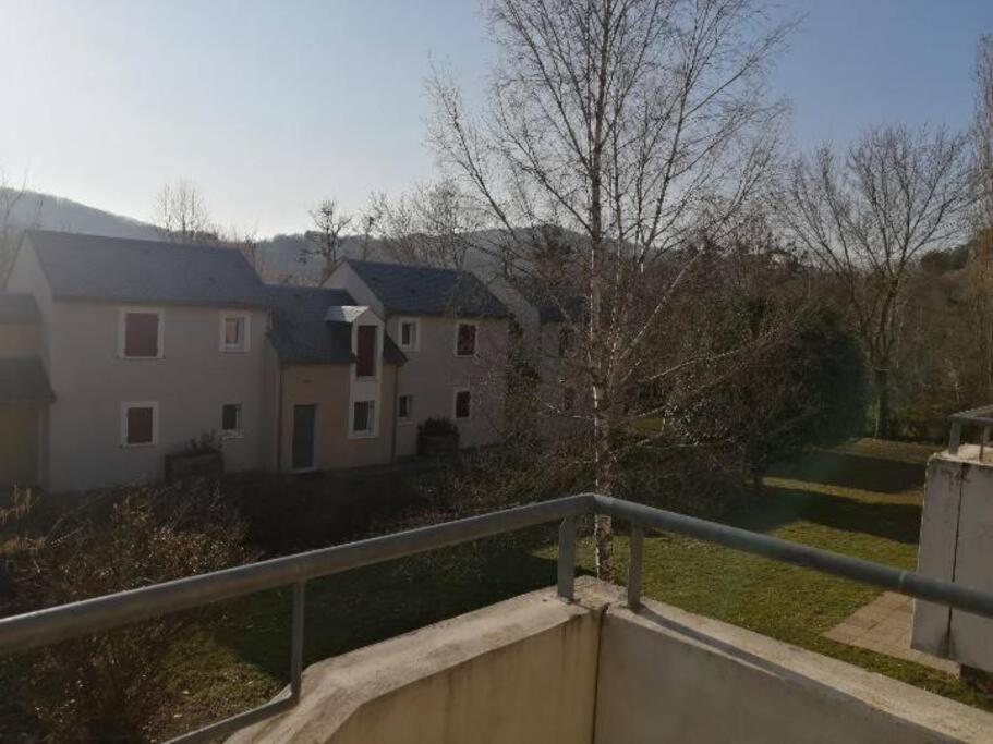 Appartement Calme Et Propre Le Goelia Saint-Geniez-d'Olt Exterior foto
